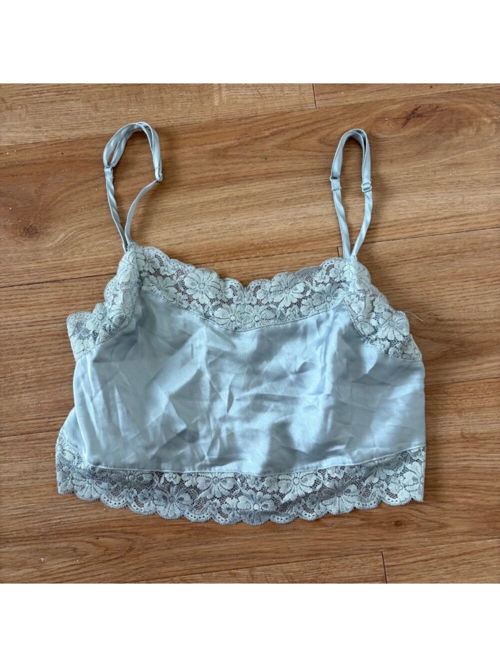 Brandy Melville Dionne Camisole Tank Top Baby Blue Women’s One Size (small)